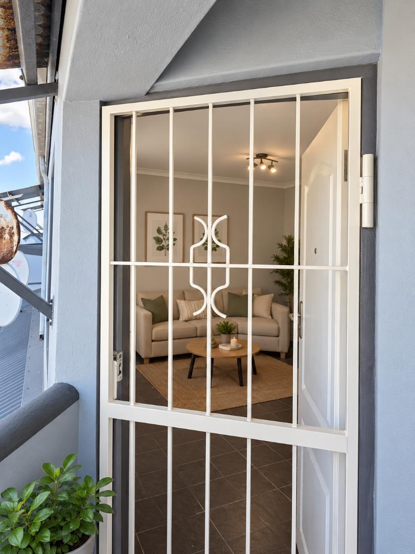 769236_FRONT_DOOR.png