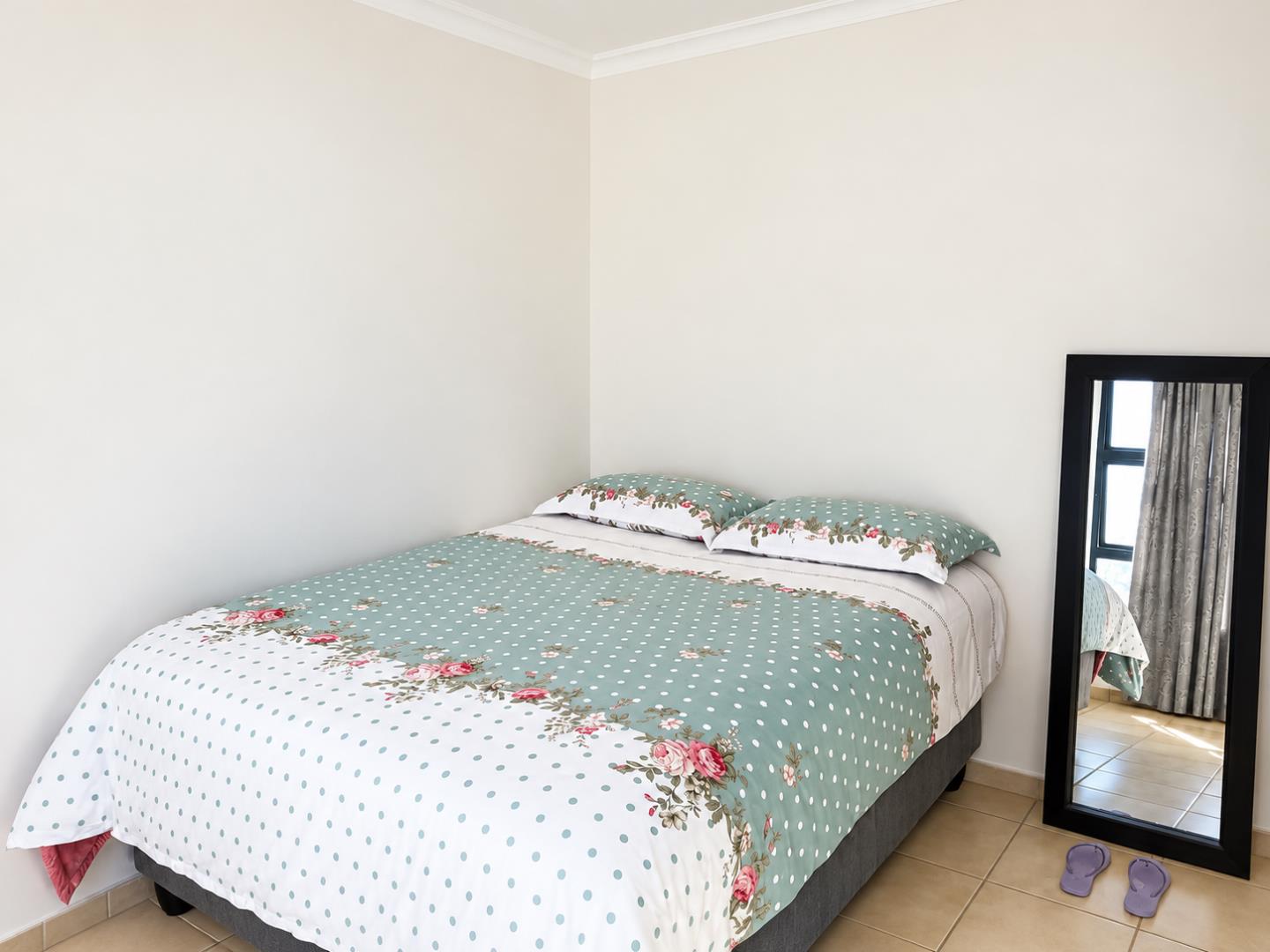 769280_Mint_Floral_Bedroom_Retreat.png