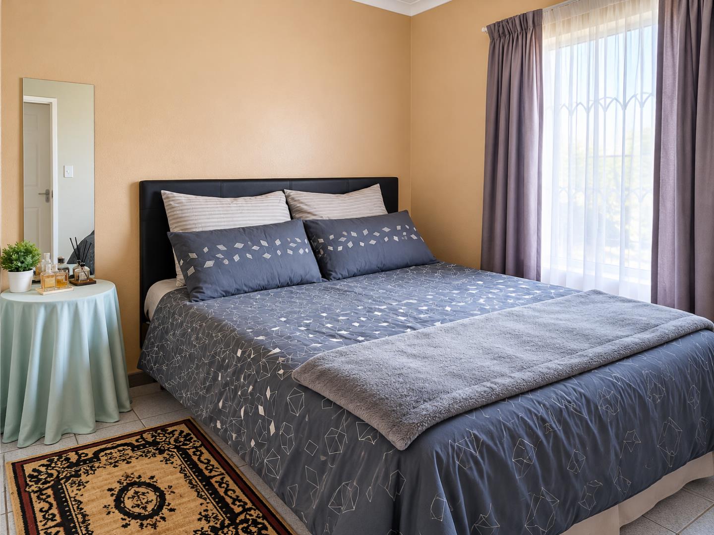 769695_Serene_Geometric_Bedding_Bedroom.png