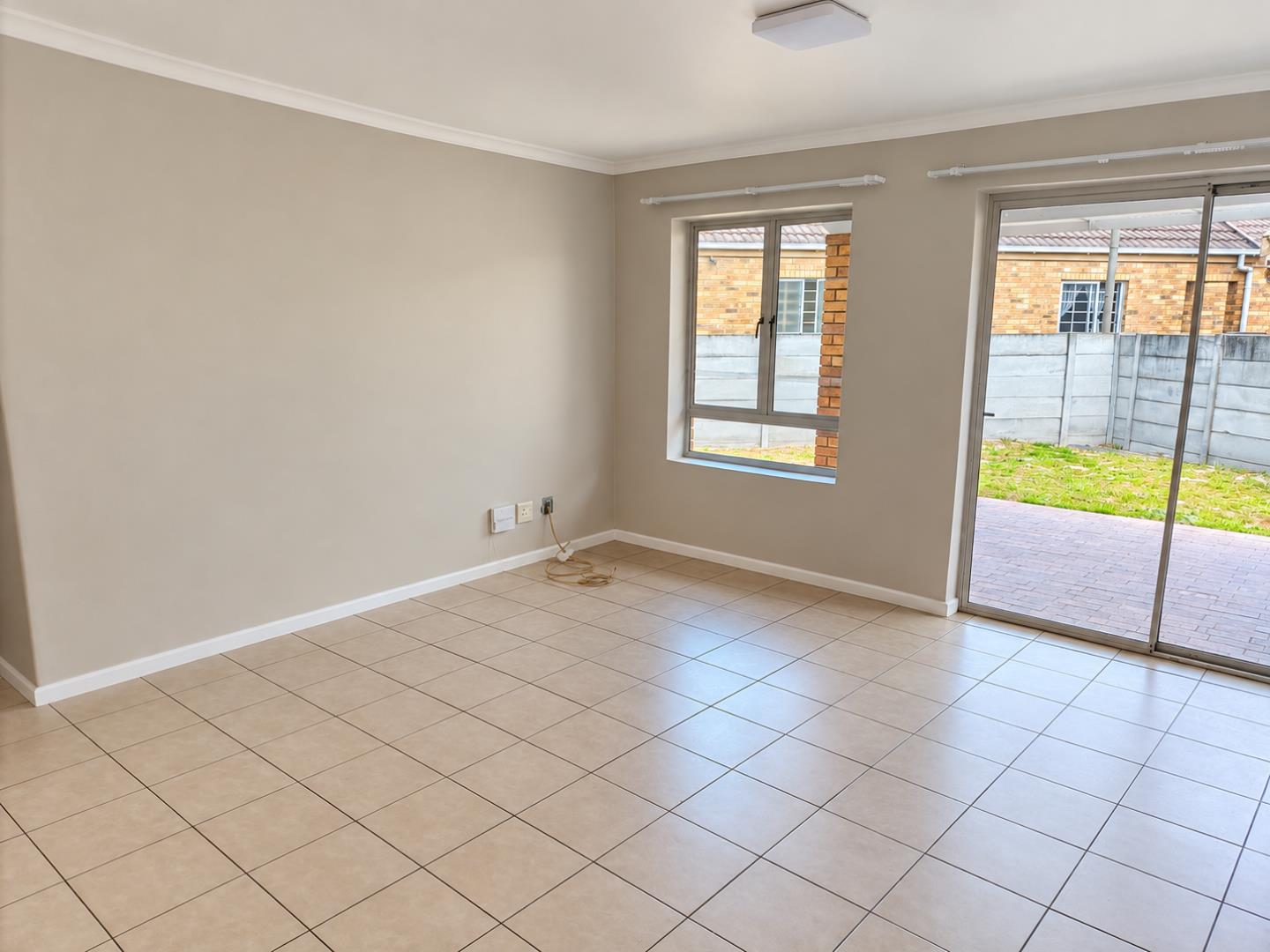 769788_Bright_Neutral_Living_Room_Interior.png