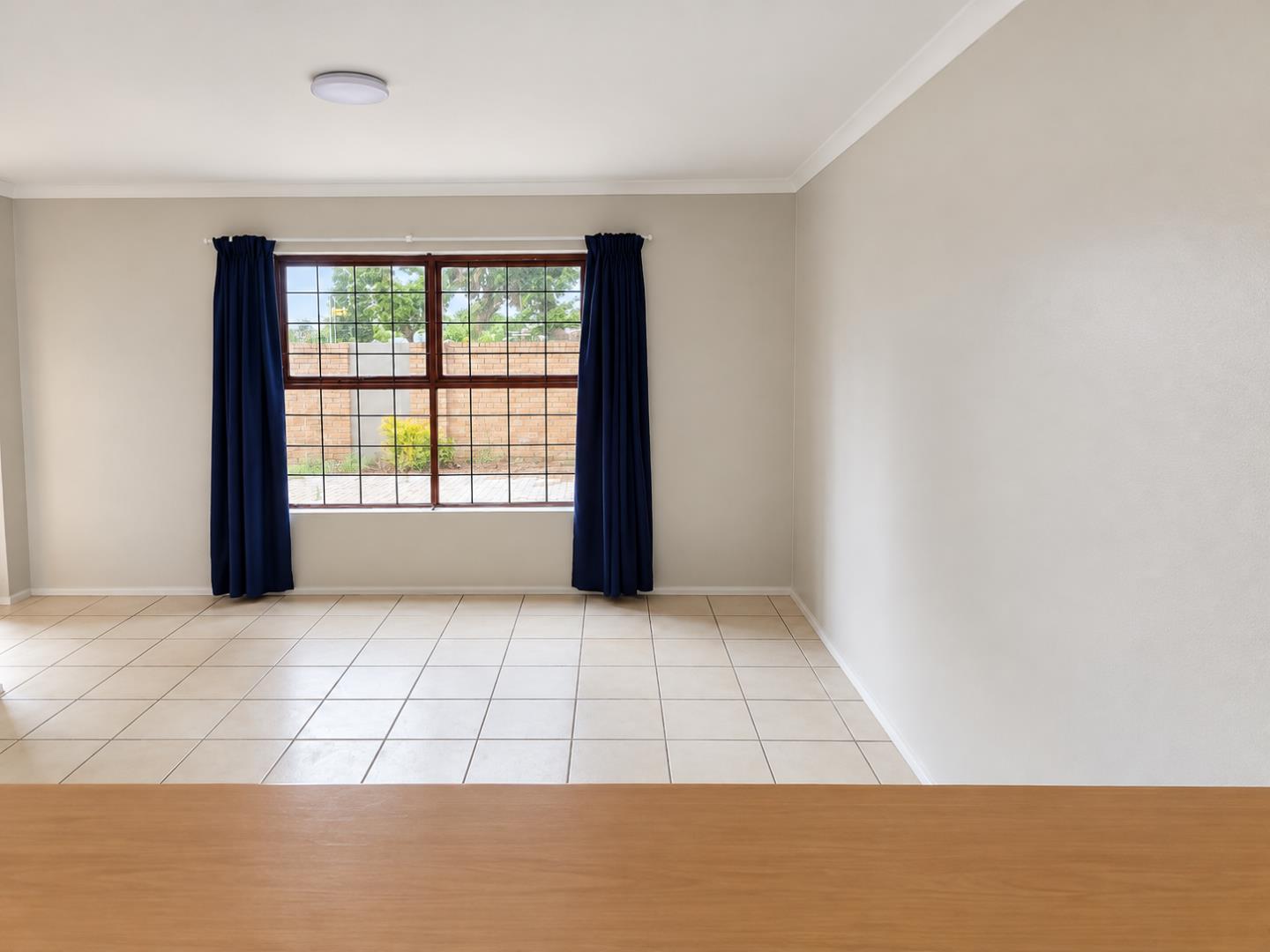 769798_Bright_Minimalist_Room_with_Window_Views.png
